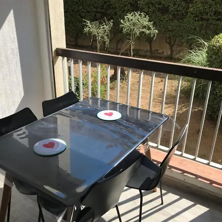 Apartment Moderne Avec Loggia, Proche Port Et Plage, Cap D'agde - Fr-1-723-63 Agde